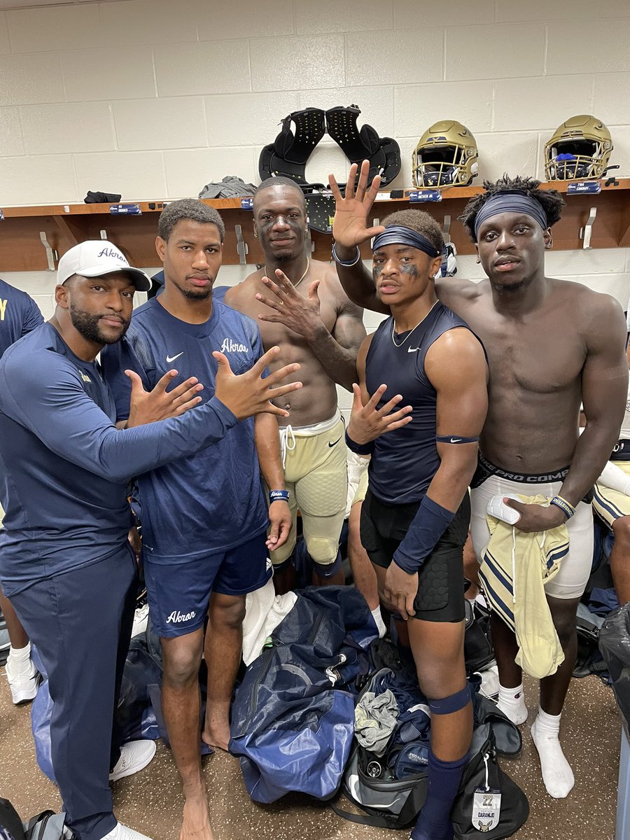 CoachKenLucky's tweet photo. 5 takeaways today in the DB unitπ€π€
#Zipset https://t.co/aIdDxS9UK3
