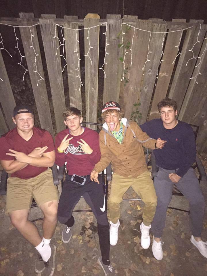 tannerlue_'s tweet photo. Still a hard ass pic https://t.co/DuG8tW36yu