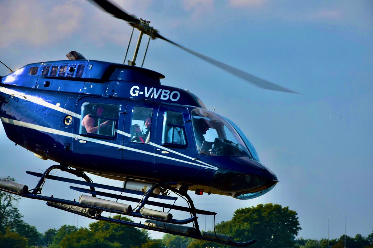 EmviePhotos's tweet photo. @muhammadljunaid Taken by my son (he’s 8)  before we went up in the chopper over London 🚁 https://t.co/6jbRrZtWsq