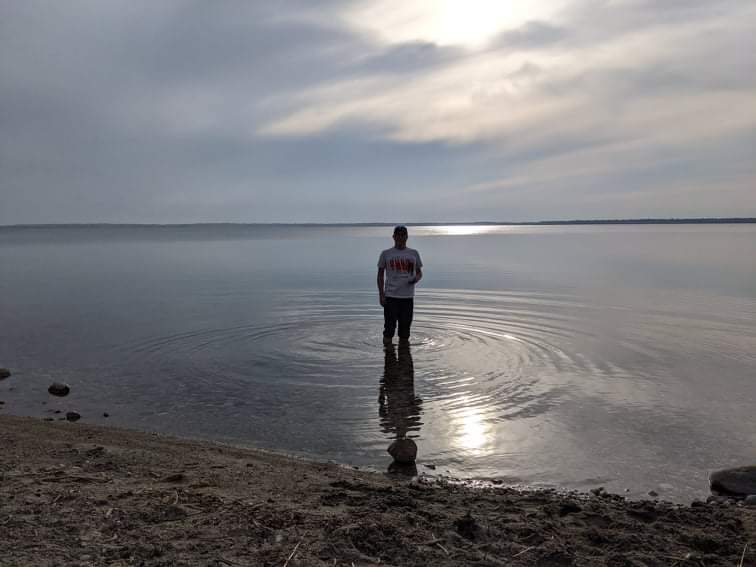 aabwpg's tweet photo. Hot October hike, cold October lake. #clearlake #wasagaming #ridingmountainnationalpark
π·: @CandidaRifkind https://t.co/RQyQEXRrXd