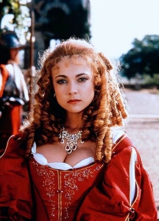 ✾ Playwright at the court of Pedro Braganza

✾ Writes for Spanish and Portuguese audiences

✾ 1660s - 1723

✾ Mature Themes