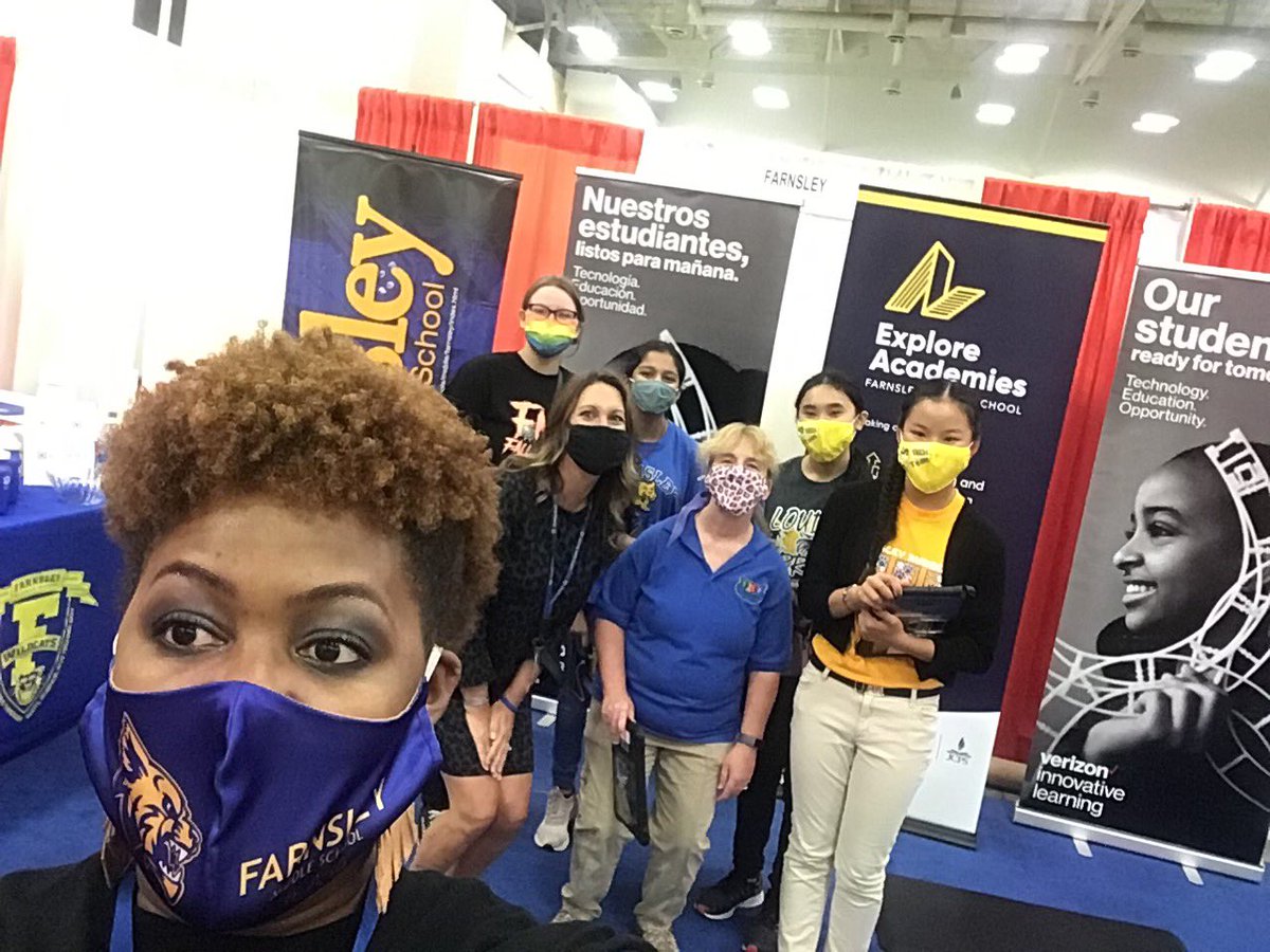 CollinsClass128's tweet photo. Thank you to everyone who visited us at the Showcase of Schools.  It was awesome seeing everyone in person.  Please attend our open house on Thursday, October 21st at 6 pm #Stlpkentucky; #dpvils; https://t.co/nzKW7ZfI4d