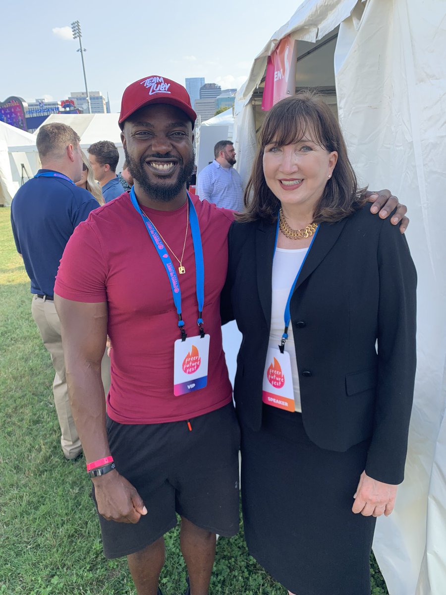 JoForLiberty's tweet photo. It was great to see our @people4liberty friend @ZubyMusic at #FreerFutureFest ๐ฅ He has been traveling the world sharing the message through music and casual meetups for people curious about liberty. We love what heโs doing to put #PeopleB4Politics ๐ฝ https://t.co/H1pL7Q0CKH