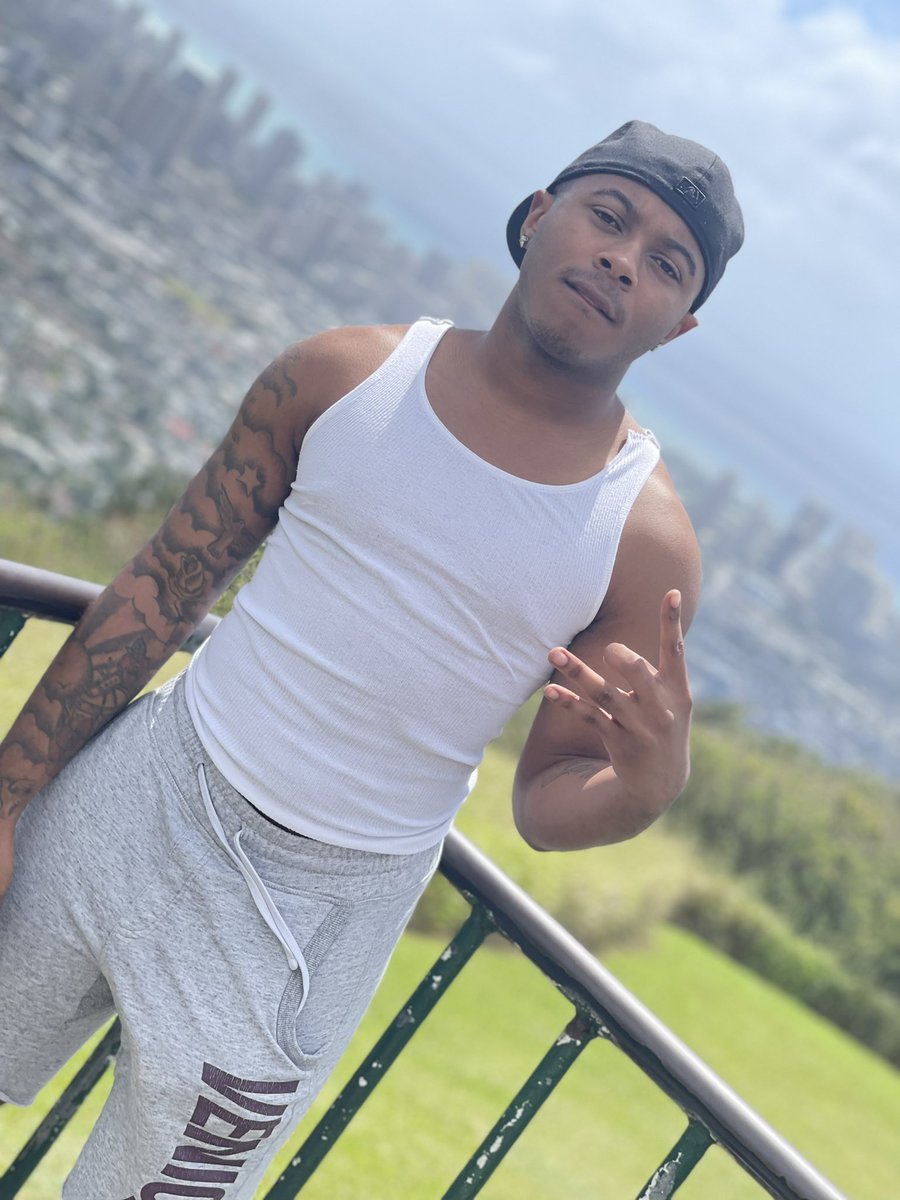 Brook100k's tweet photo. Ainβt gotta tell you about my story you see it in my eyes π
#llbrook #LLlilman https://t.co/1ZAidaTBdK