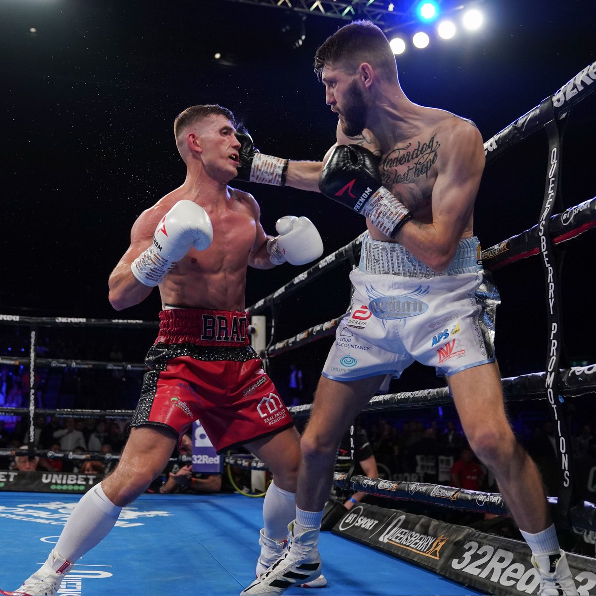 BoxingTicketsNI's tweet photo. What a fight!

Brad Foster &amp; Jason Cunningham went the distance in the Main event in Birmingham 

Cunningham wins on points (115-114, 116-112 &amp; 114-113) to add the British &amp; Commonwealth Super Bantamweight titles to his EBU European belt

Rematch surely

#FosterCunningham https://t.co/DorBc2GJvJ