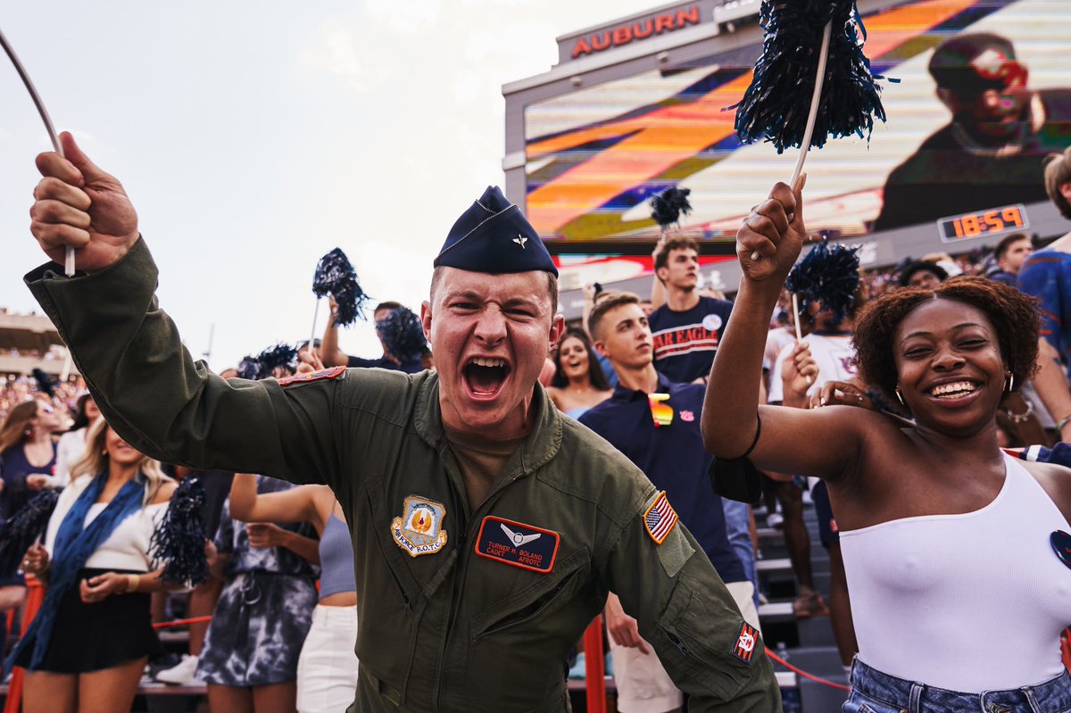 Under Armour FTBL tweet media