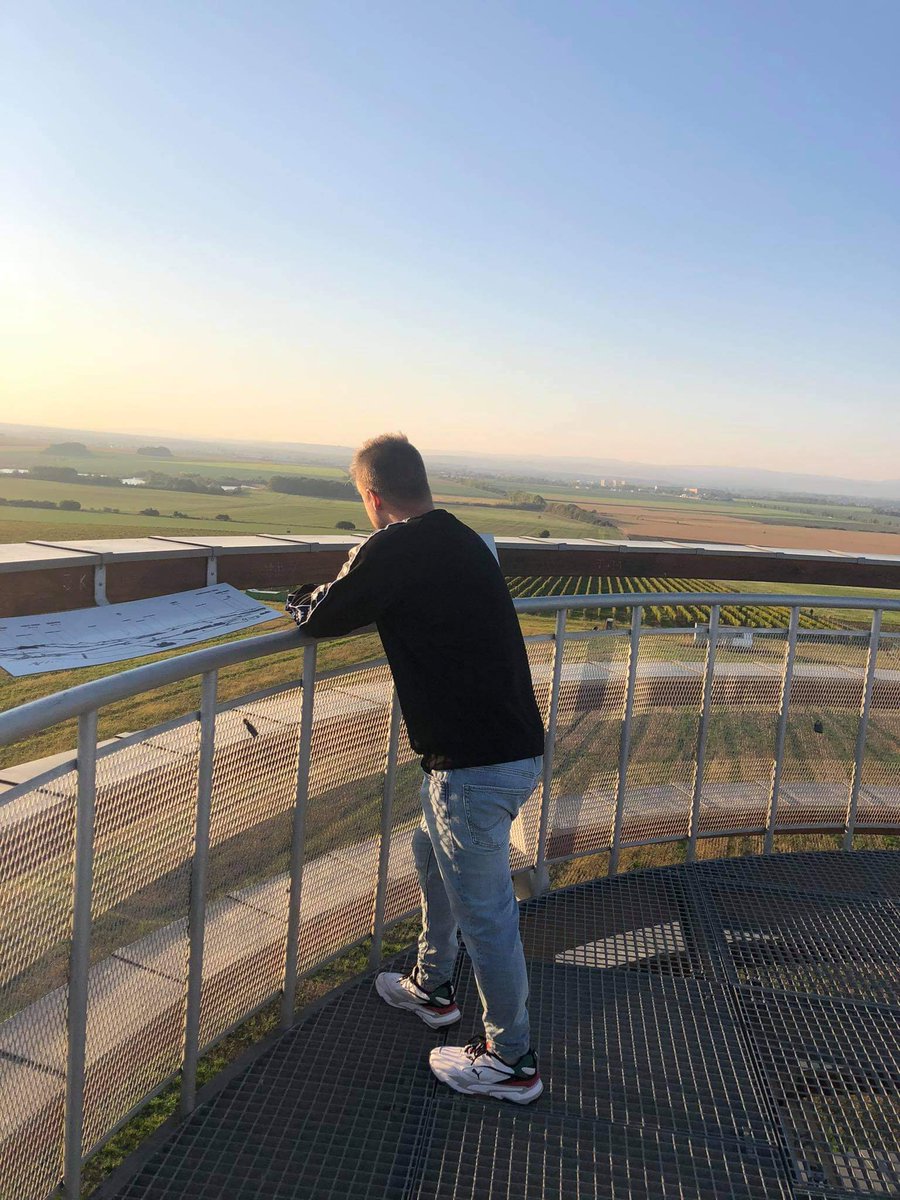 hellfort1's tweet image. Včerejší focení 👇📸

Místo: Rozhledna Radošov u města Veselí nad Moravou.

Počasí bylo naprosto ideální na focení, což byla velká paráda ☀️

@FILDAAAS✌🏻🙏🏻