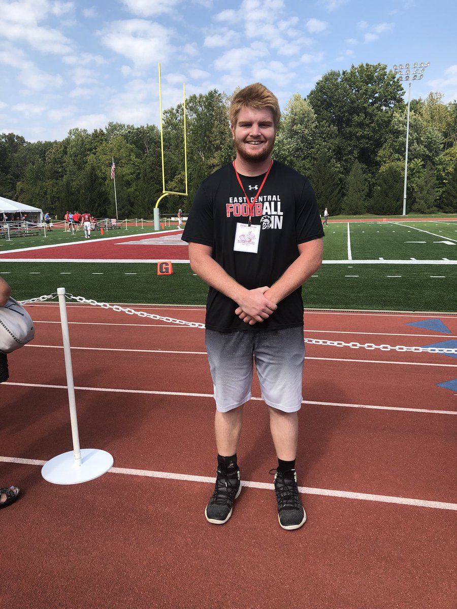 CaseyMcqueen285's tweet photo. Thanks @Coach_Fries @CoachSokolRHIT @RoseHulmanFB for the game day visit and campus tour. Awesome game against Hanover and great win. @Mr_Meiners https://t.co/BP80DF1arm