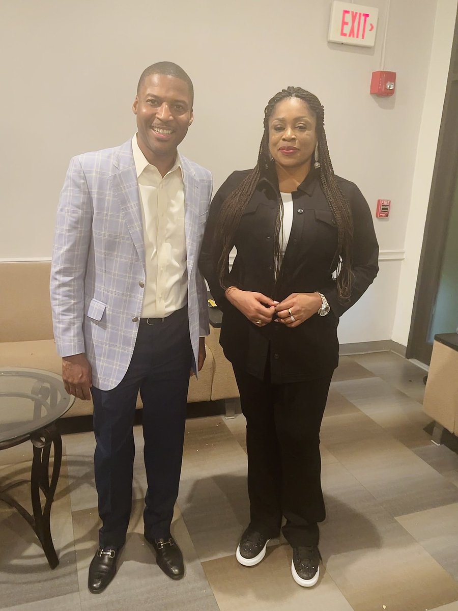 gregtoussaint's tweet photo. The Power of EVERLASTING LIFE!🤯 what an amazing experience in the presence of God. YESTERDAY WAS POWERFUL😆! The Holy Spirit was seen and felt throughout the whole auditorium @sinach 🔥🔥🔥 https://t.co/wMMiiGWcHU
