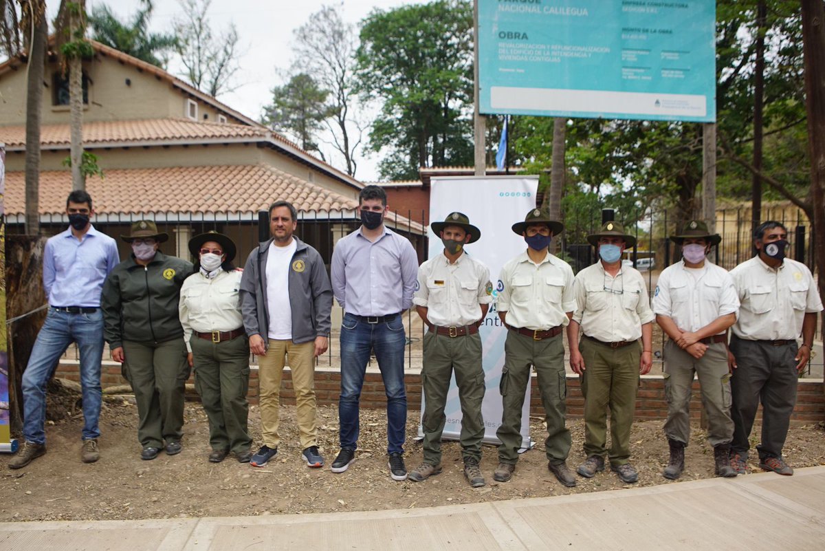 ParquesOficial's tweet photo. Inauguración de la intendencia del Parque Nacional Calilegua  

En el día de las y los Guardaparques Nacionales, seguimos transformando la infraestructura de los #ParquesNacionales. 

Leé más:
https://t.co/h2TkBTgeYZ

@AmbienteNacion 
@juancabandie https://t.co/7oYPaH723f