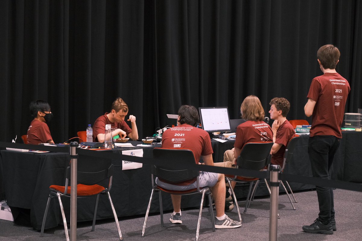 RoboCupJrQLD's tweet photo. I wonder what the judges are saying? 
#RCJQ #RCJA https://t.co/kI6He6sxp8
