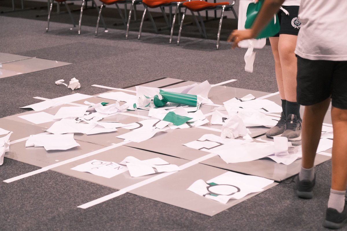 RoboCupJrQLD's tweet photo. Having fun packing up the track
#RCJQ #RCJA https://t.co/wSPEpcREMS