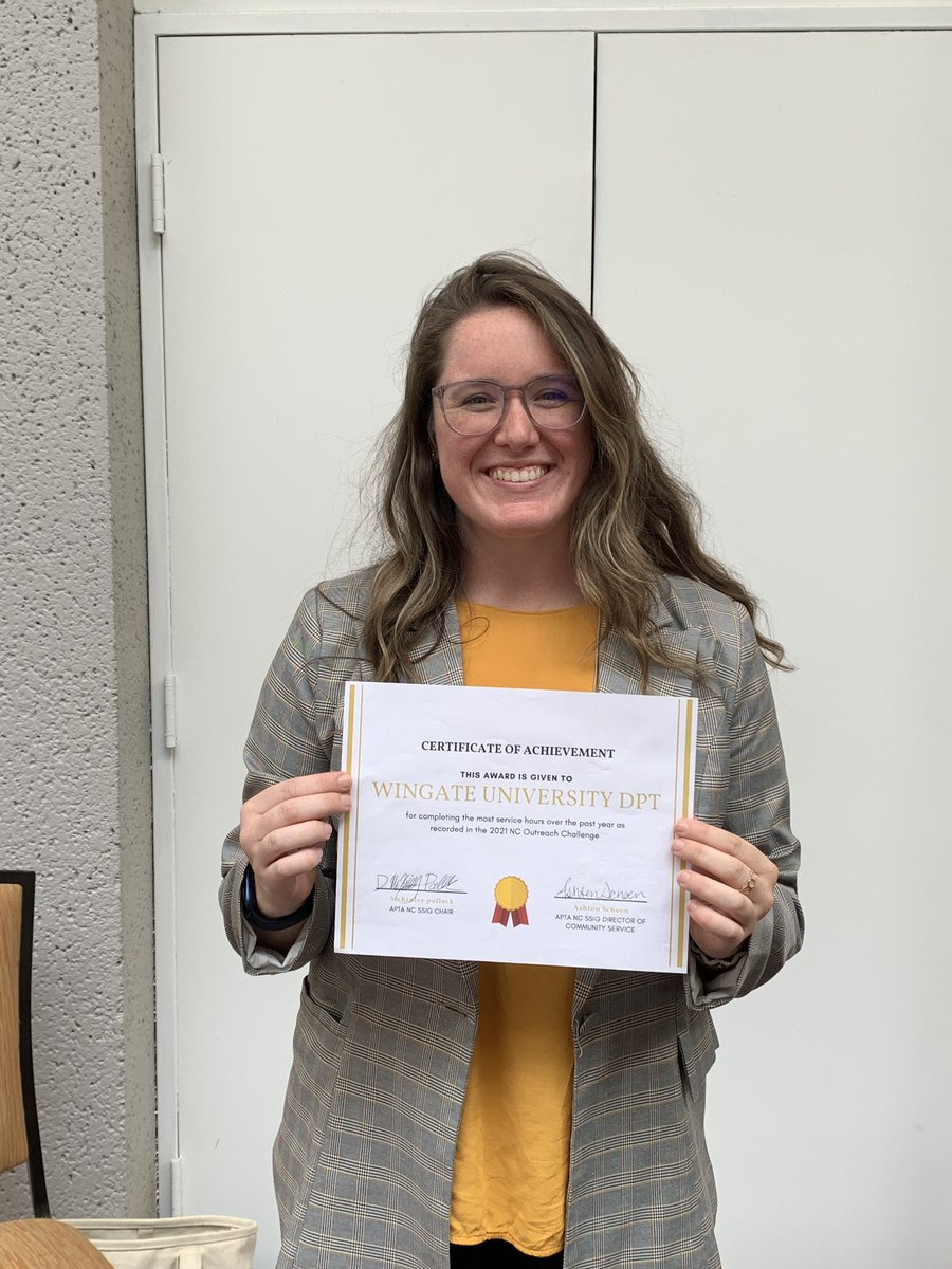 karenfrielpt's tweet photo. For the second consecutive year, Wingate DPT students win the APTANC Outreach Challenge, logging more service hours than all other programs in NC. Serve your communities. #ptdos #aptanc #apta #giveback #payitforward https://t.co/66jJypwwWJ