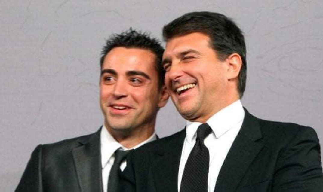 تشافي :

امكانية تدريب برشلونة؟ حتى الآن لا يوجد شيء ملموس.

لا أعرف إلى أين سيكون مستقبلي، لكنني منفتح على أي احتمال.