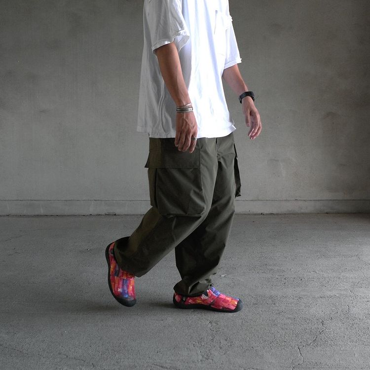 KEEN_Japan's tweet photo. ã¢ã¡ãªã«ã«å倧ãªã¬ã¬ã·ãŒãæ®ãã #ãžã§ãªãŒã¬ã«ã·ã¢ ãæããã¢ãŒãã¯ãŒã¯ã #HOWSER SLIDE ãžèœãšã蟌ãã ã¹ãã·ã£ã«ãšãã£ã·ã§ã³ð
â€#KEENxGarciaïŒhttps://t.co/pqFSA1UHrQ
ðžïŒ21g___________ãã
ãæçšããããšãããããŸãð
#KEENFANS #OOTD #OUTFIT #ProtectTheTongass #OutsideBetter https://t.co/sGTFmK9zQ6