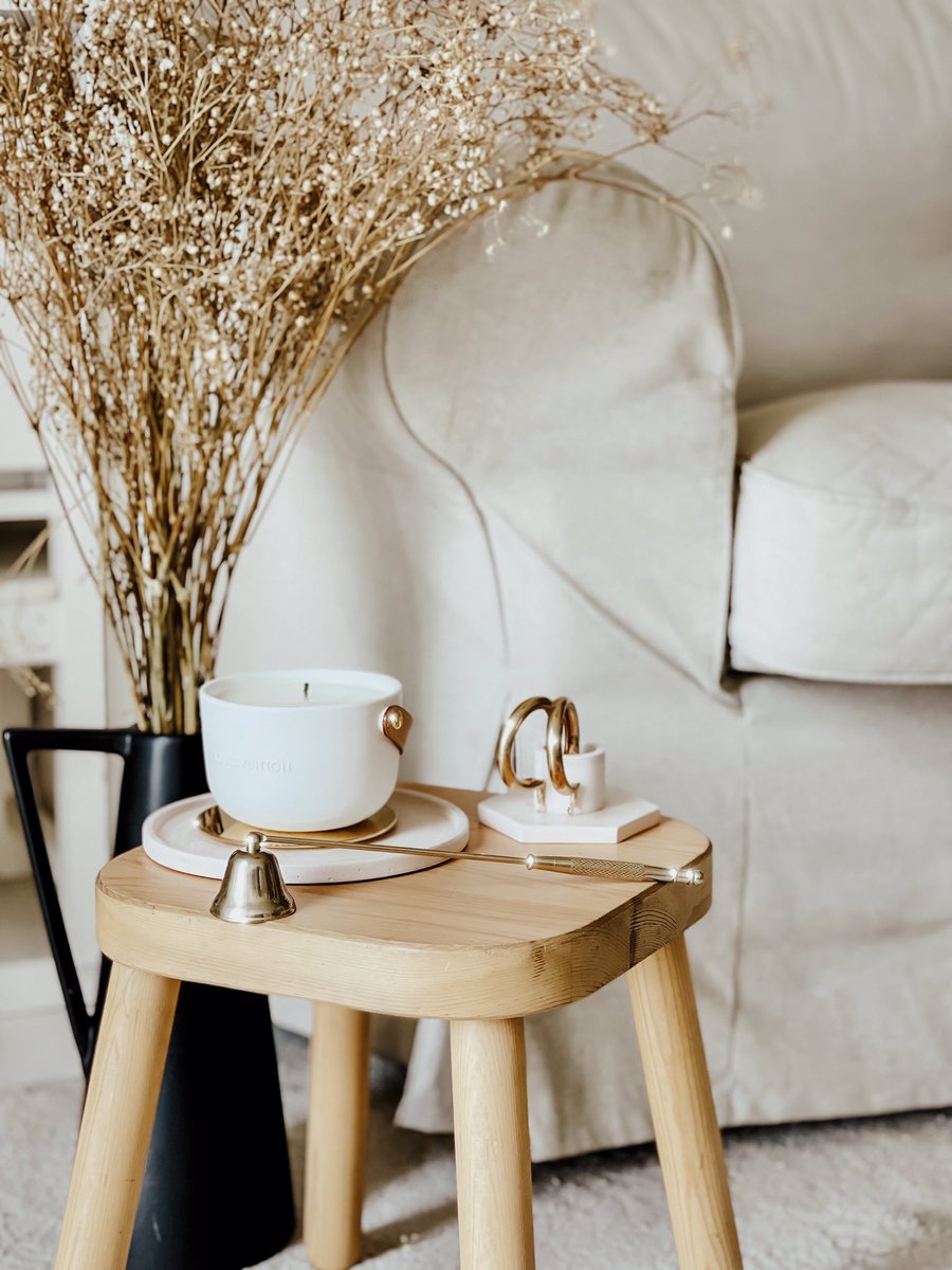 FvFlatlay's tweet photo. Flatlay photography malaysia #fyp #tweetfamous #pickuplinemalaysia #whatsapp 0172759267 https://t.co/cbYLitaYzO