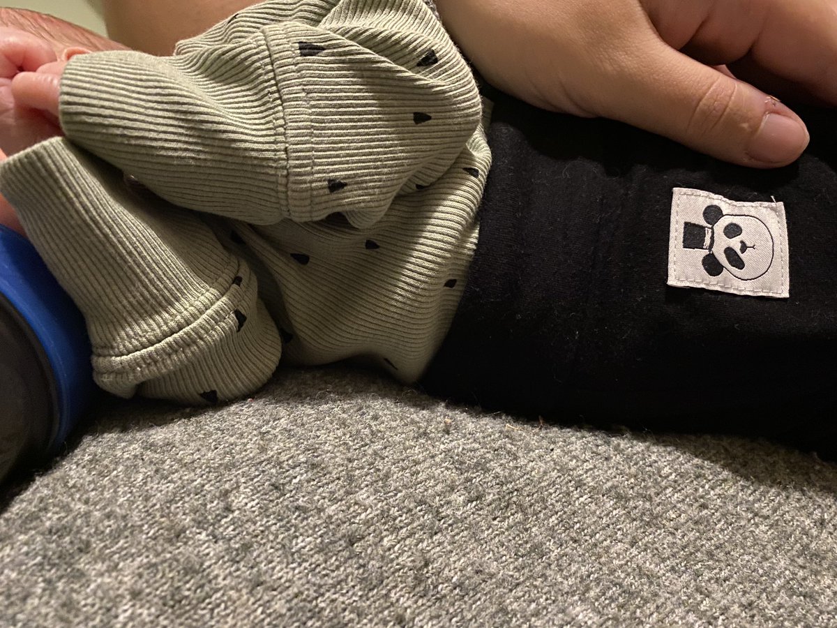 s_hogberg's tweet photo. I 2 år har jag sovit hela nätter. Känns som att jag borde njutit mera av det. 😵‍💫😅 https://t.co/KhhLxF49Y6