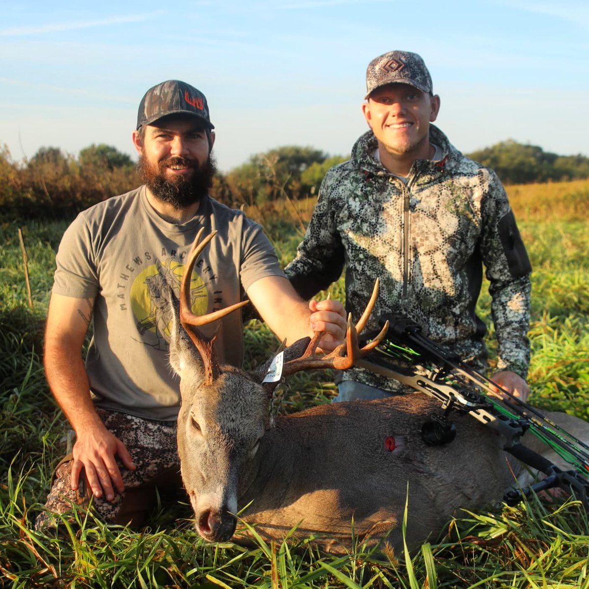 Cody and Homey's hunt is LIVE on Youtube for this buck right now!!

#deer #hunting #buck #hunt