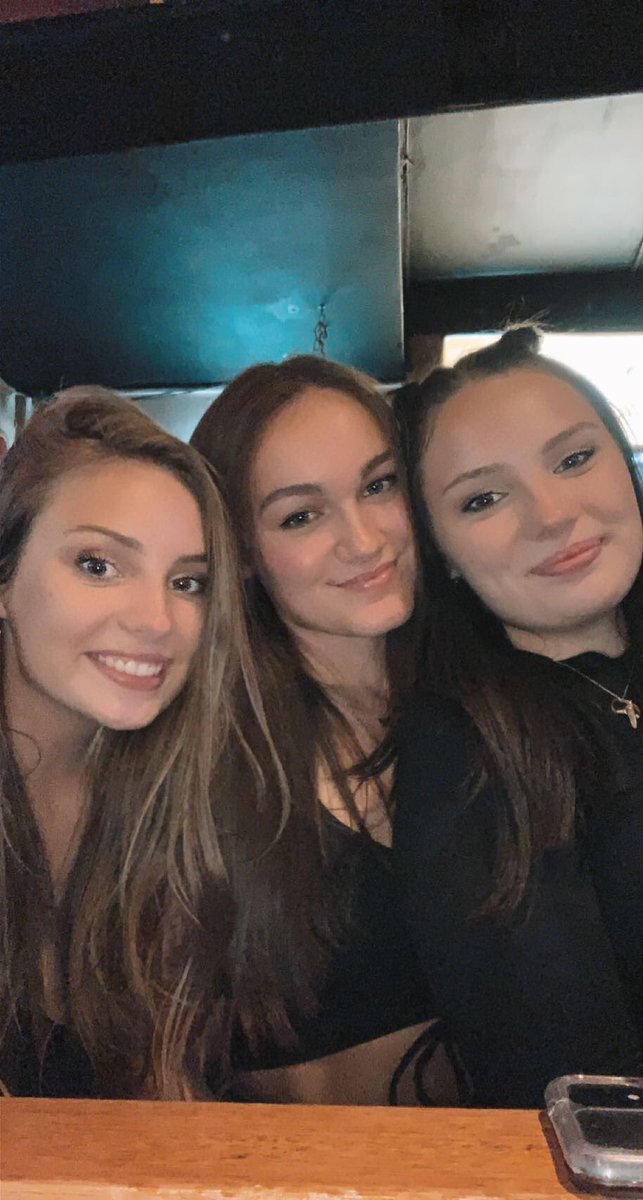 pr262emoffett's tweet photo. Everyone says college is the time you make the greatest friends…I can assure you all that is it very true https://t.co/JjwEvItL8b