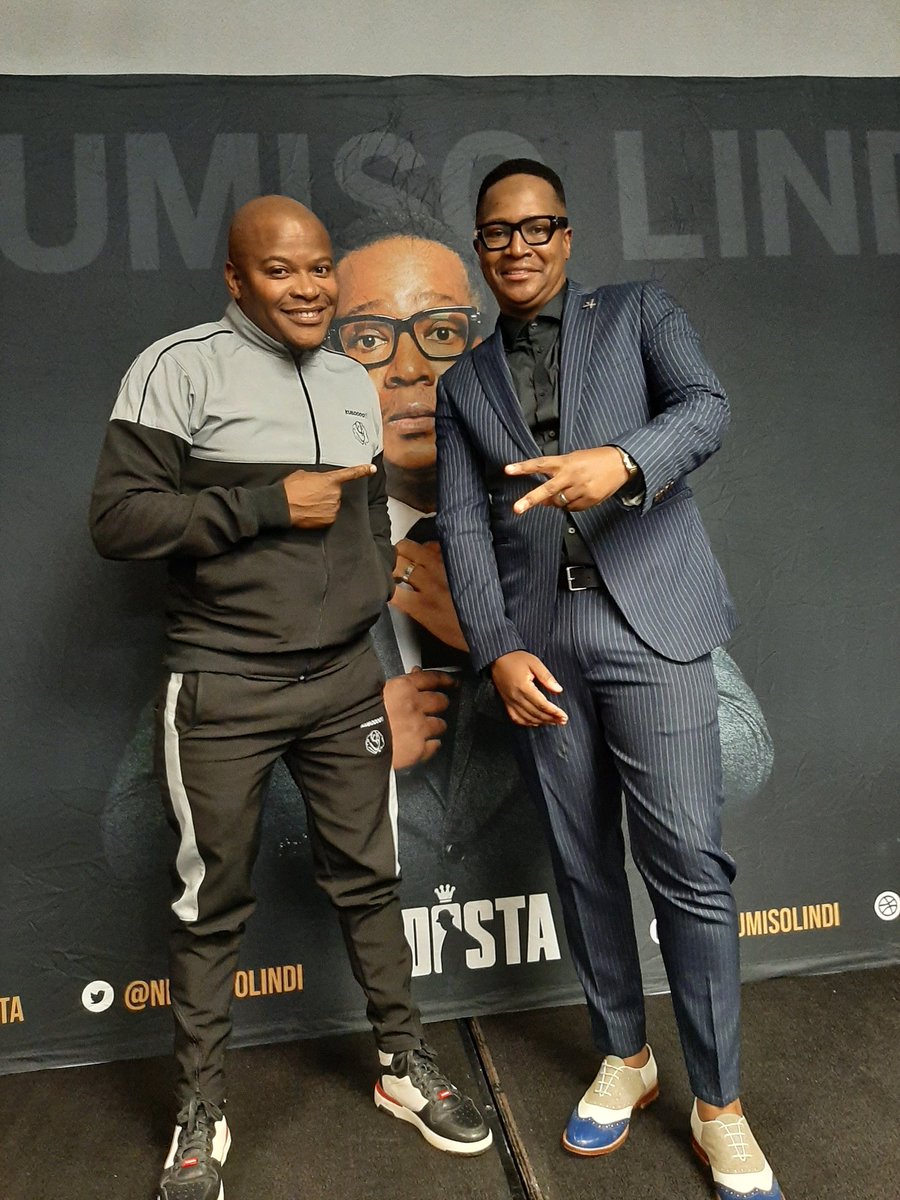 Zibeko's tweet photo. KWT.. meets... BX #Samoka https://t.co/F25gnATth7