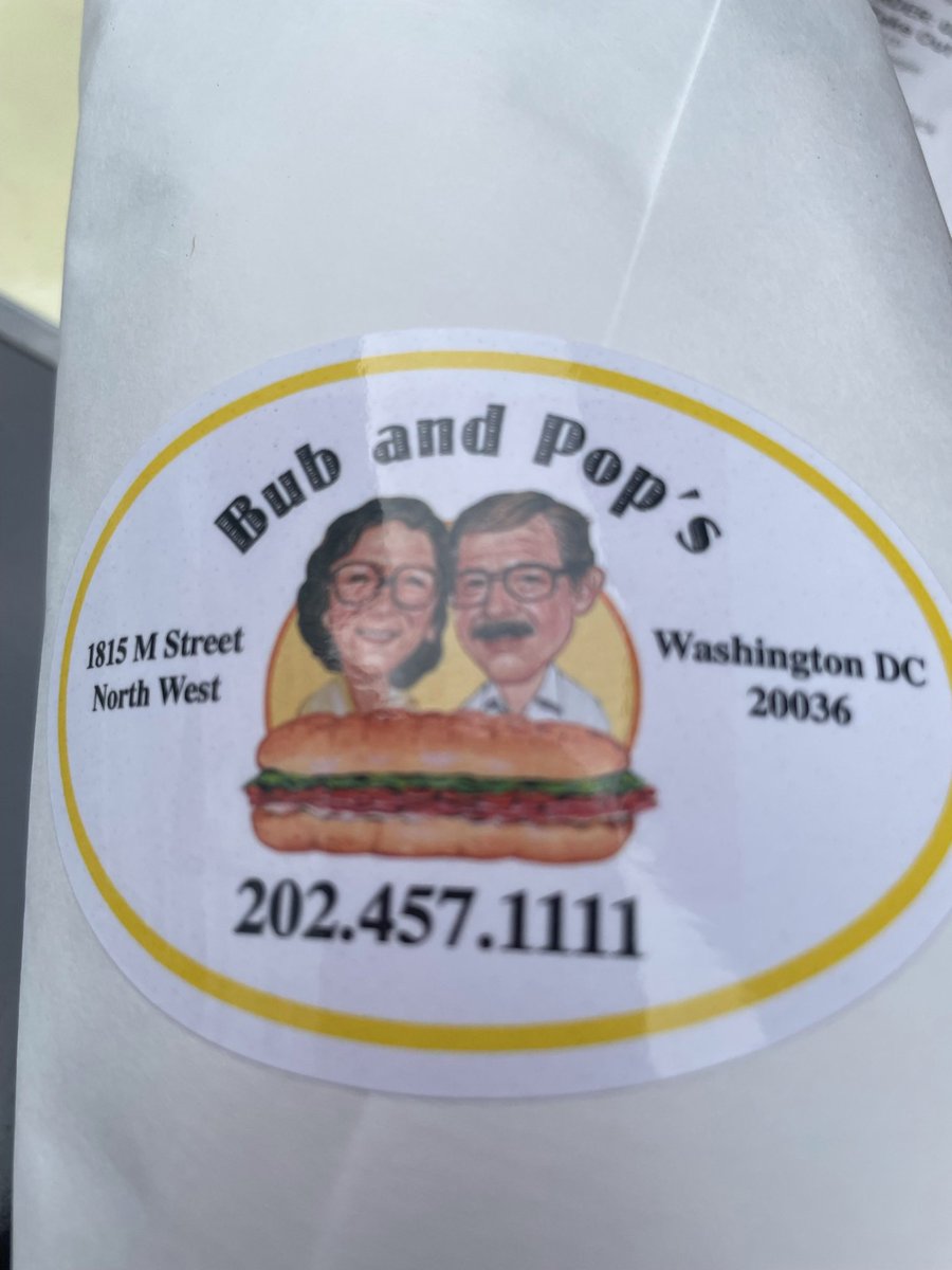 MSKinDC's tweet photo. Took a great friend for a fun outside first Saturday lunch @BubandPops! We had the best #TunaMelts &amp; homemade chips w/fresh onion dip on the planet! #SupportSmallBusinesses #ChefJonTaub #DCLunch We missed seeing Arlene &amp; hope she was having fun with her grandchildren! #BubandPops https://t.co/xfij6rdLTw