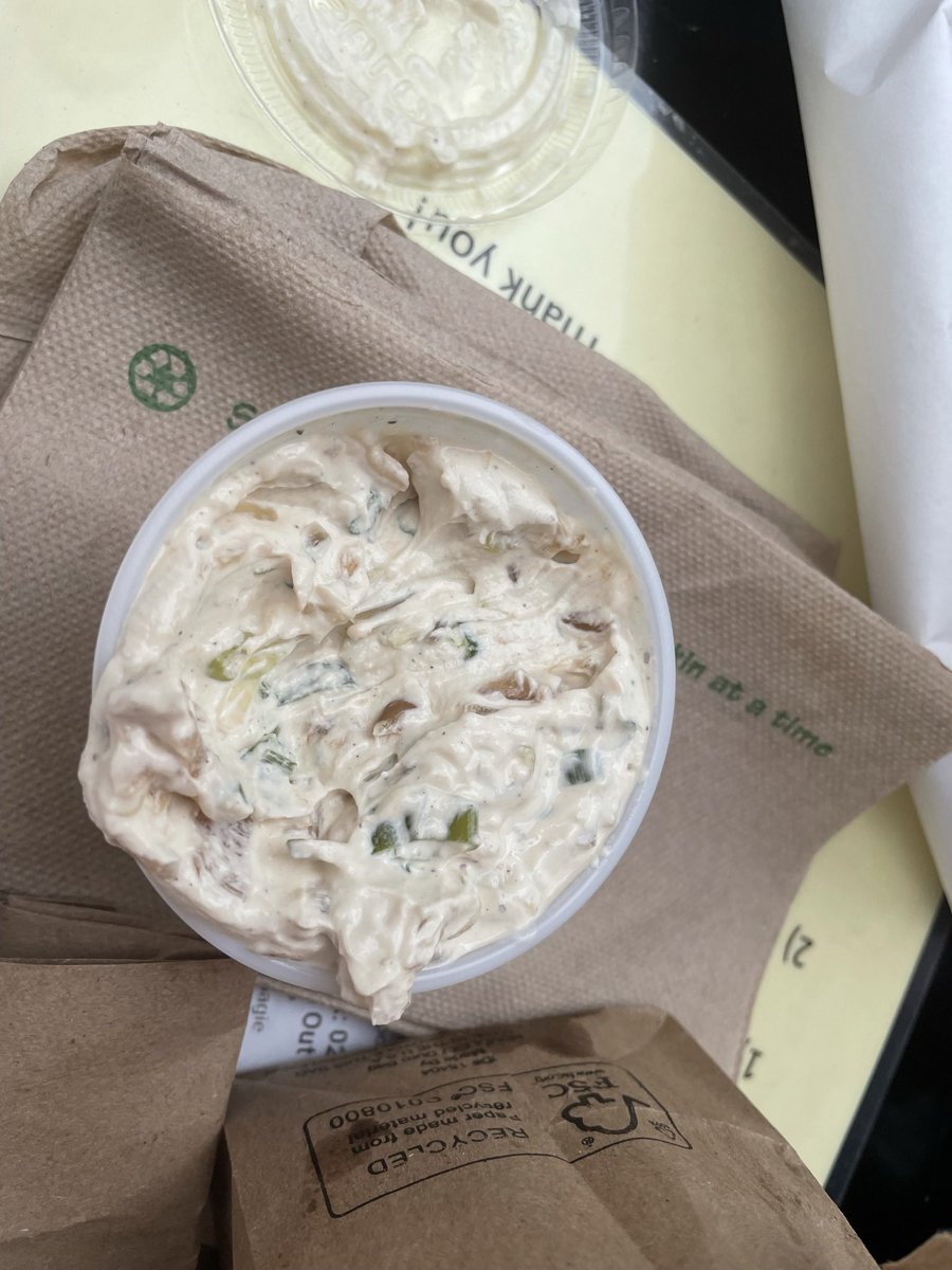 MSKinDC's tweet photo. Took a great friend for a fun outside first Saturday lunch @BubandPops! We had the best #TunaMelts &amp; homemade chips w/fresh onion dip on the planet! #SupportSmallBusinesses #ChefJonTaub #DCLunch We missed seeing Arlene &amp; hope she was having fun with her grandchildren! #BubandPops https://t.co/xfij6rdLTw