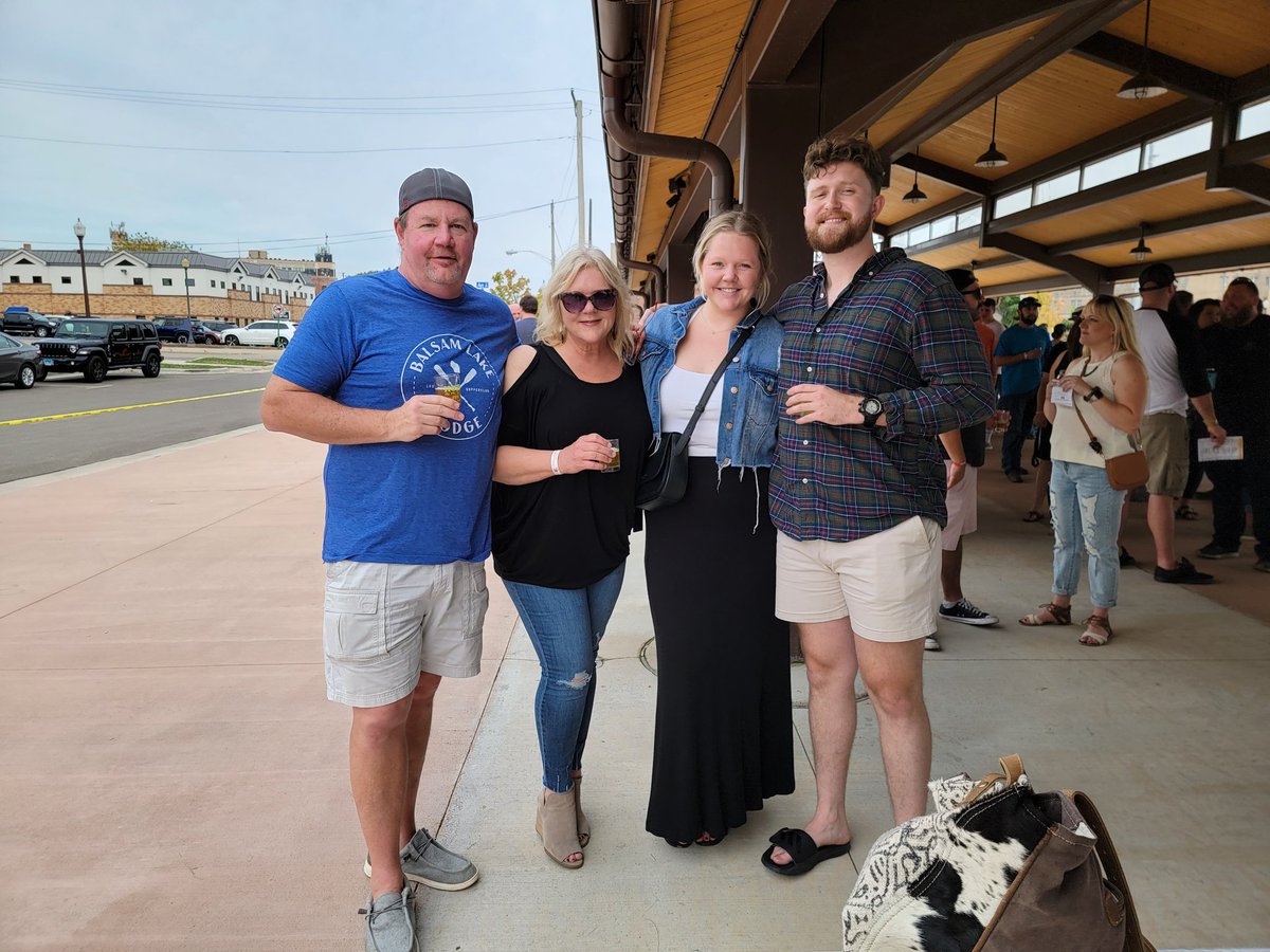 suefinberg's tweet photo. #Hopsontherocks https://t.co/8AKGnx0ijb