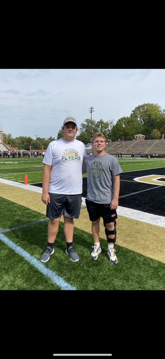 Had a Great time at the game day visit at Lindenwood and meeting all the coaches Today. Thanks <a href="/LindenwoodFB/">Lindenwood Football</a> <a href="/CoachBethany/">Corey Bethany</a> <a href="/_CoachGoose/">Jarrett Grabbe</a> <a href="/stugfb/">Jed Stugart</a>
