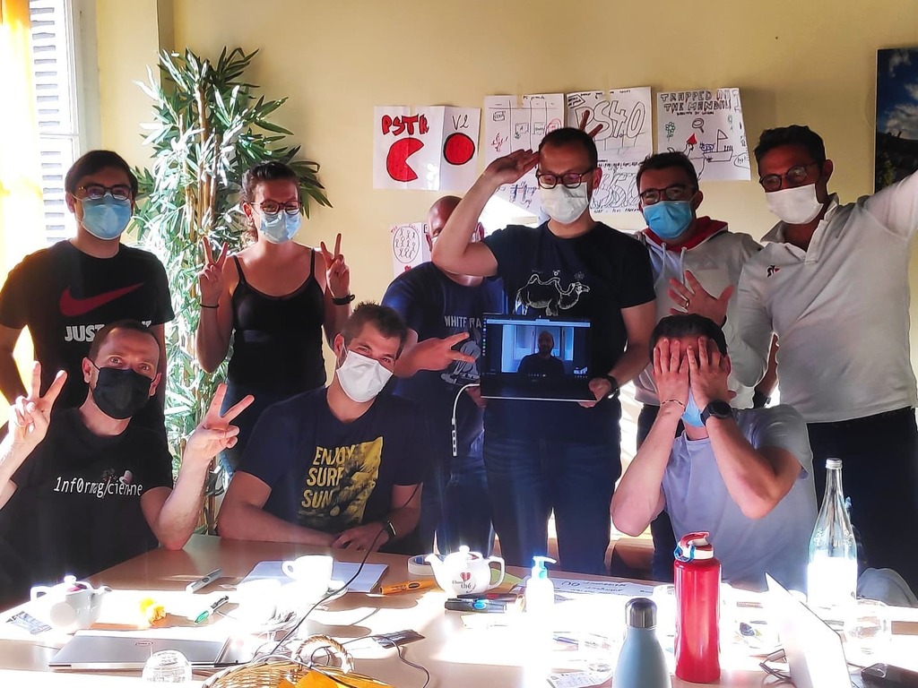 Un grand bravo à toute l'équipe des PS de Proximis qui a suivi avec beaucoup de bonne humeur et d'enthousiasme nos 3 jours de #formation sur : la posture de #Conseil, la gestion de projet, la #priorisation, la #rétrospective, le #kanban etc. Merci a mon … instagr.am/p/CU1ATD1ozMN/