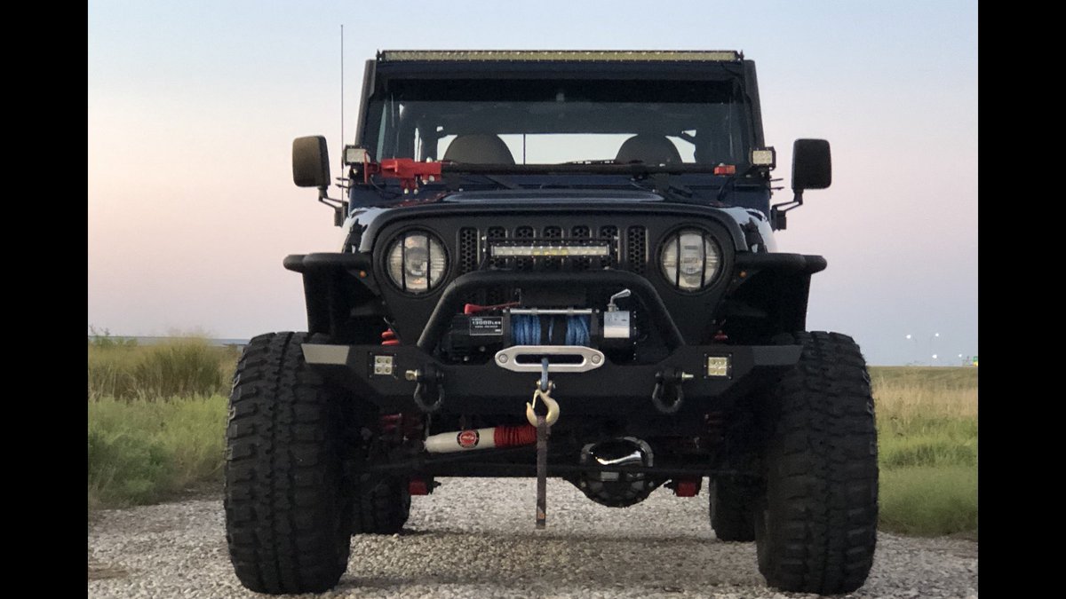 TimMcCue2's tweet photo. My 2001 Jeep Wrangler @THEJeepMafia @Thejeepboss #JeepLife #jeep https://t.co/wh055oJrNu