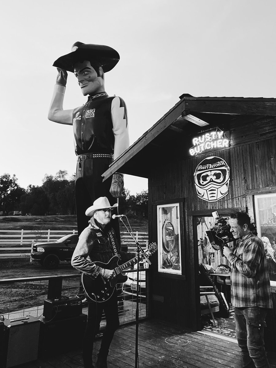 B O N E S tweet media