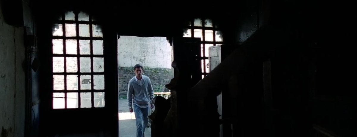 ItsVenkat_'s tweet photo. The main theme of Tamasha is "find your way by yourself". Mr Imtiaz Ali uses stairs, doors, windows, routes as visual metaphors in many instances in his narration of Tamasha. His beautiful framing of scenes stands out. https://t.co/BEqcz5NNiC