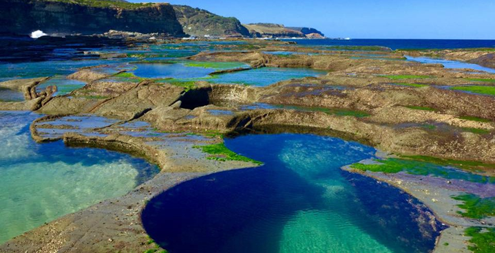 DrHannahPower's tweet photo. #ThisIsGeoscience 3⃣
I've also looked at #wave #hazards on rocky shores. Working with @MikeKinsela & others, we collected data to build a wave risk forecast tool to make the #Figure8Pools #InstaFamous site safer for visitors!
https://t.co/4sEpJwIC1y
#EarthScienceWeek https://t.co/ogM1Lj9uuI