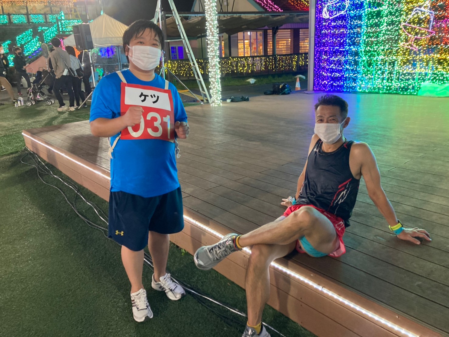 森脇健児 オールスター感謝祭マラソン終わりの雰囲気が凄く好きなのです タレント同士が全力を出しきってか友情がわくのです あちらこちらで写真を取り合う光景 Snsに載せるんですね イルミネーションも映えてキレイ そこに僕のとこにやってきて写真を