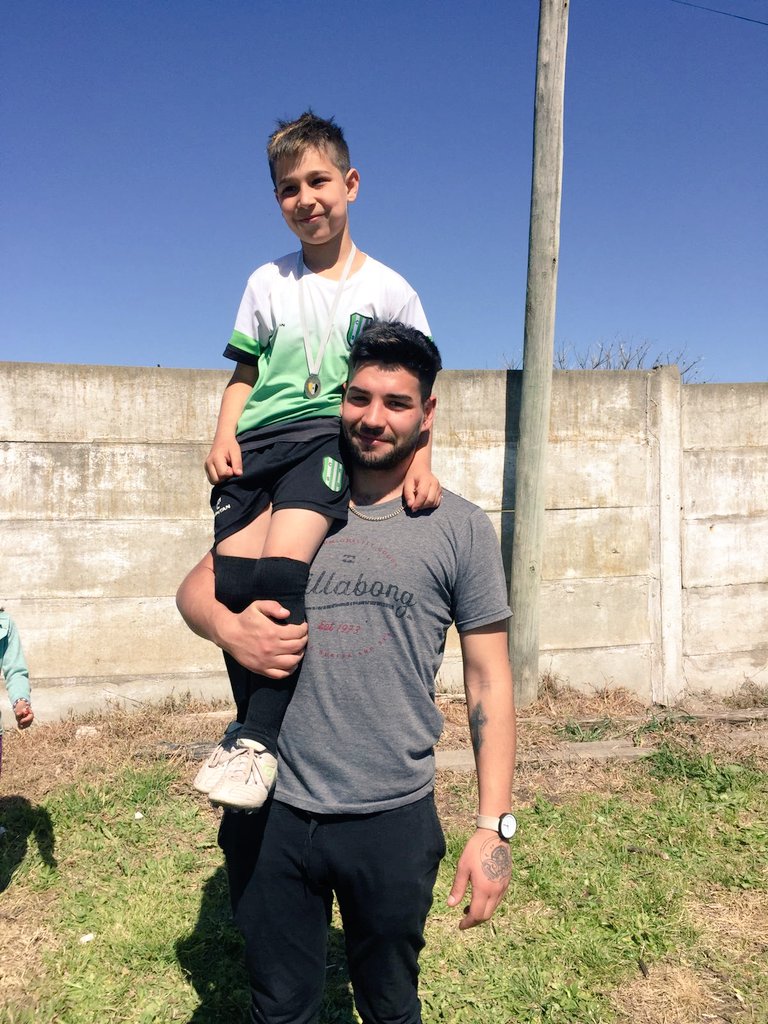 El campeón del torneo 🥰💕💯 #brothers https://t.co/3kDUxZidd8