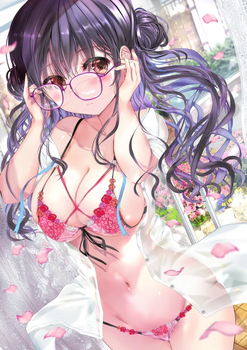 メガネ×花びら×ランジェリー
「クス・・・いつからそこにいたんですか?」 