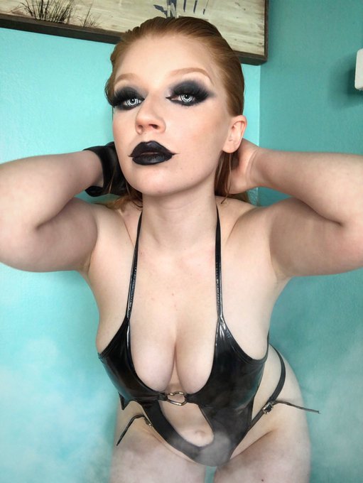 Oh hey 😈 #AdultWork #subscribe #gingerslut #sexy #Halloweennsfw https://t.co/W8L9ZBpxKH<a href="/tag/adultwork"class="tags">#AdultWork</a><a href="/tag/subscribe"class="tags">#subscribe</a><a href="/tag/gingerslut"class="tags">#gingerslut</a><a href="/tag/sexy"class="tags">#sexy</a><a href="/tag/halloweennsfw"class="tags"><span>#halloweennsfw</span></a>