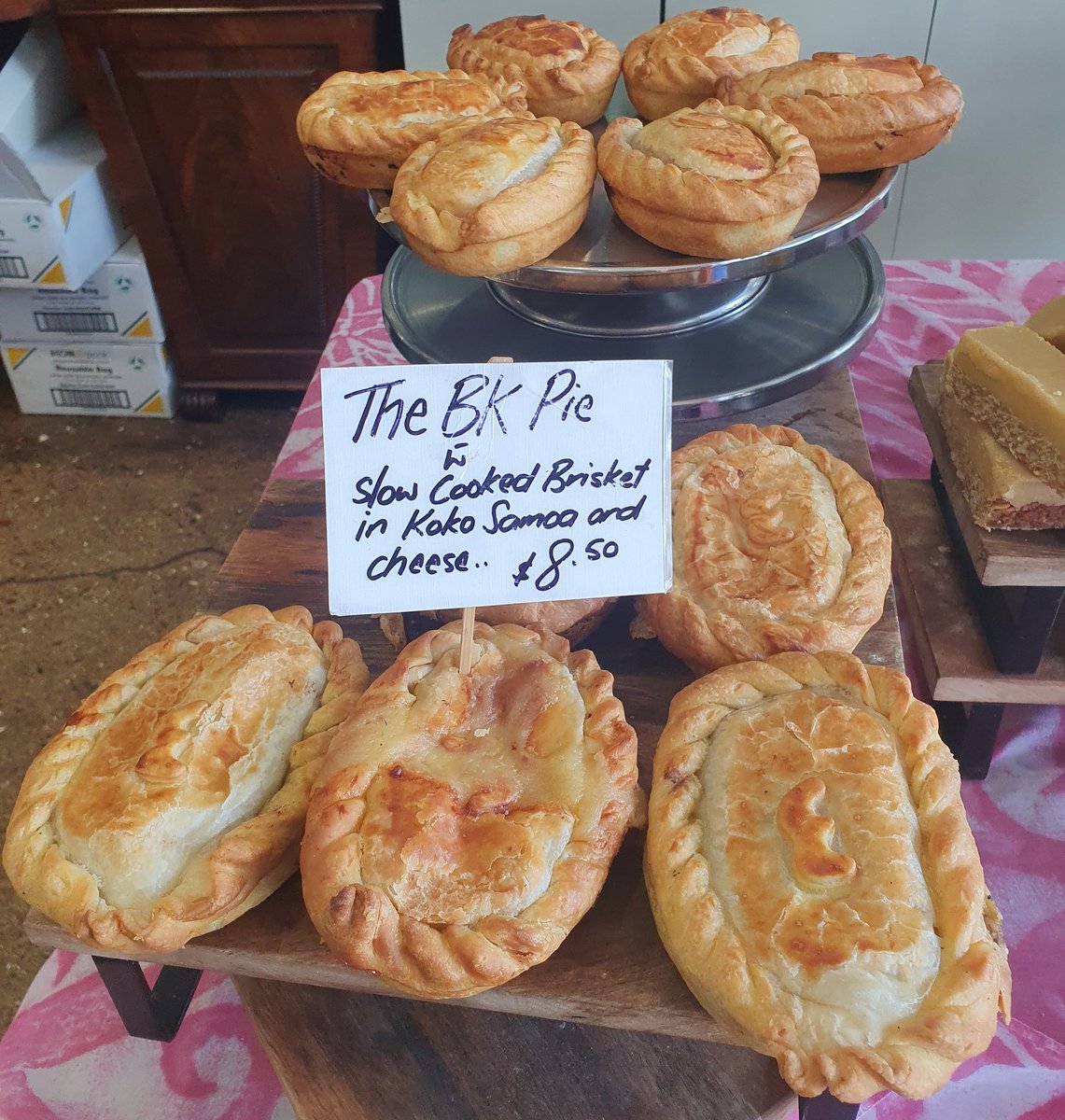 FotuJackson's tweet photo. Tai Iesu amene.
#foodporn #Auckland #bluerosecafe open till  4pm. so friggin' yum. https://t.co/xcbzp9X9Rj