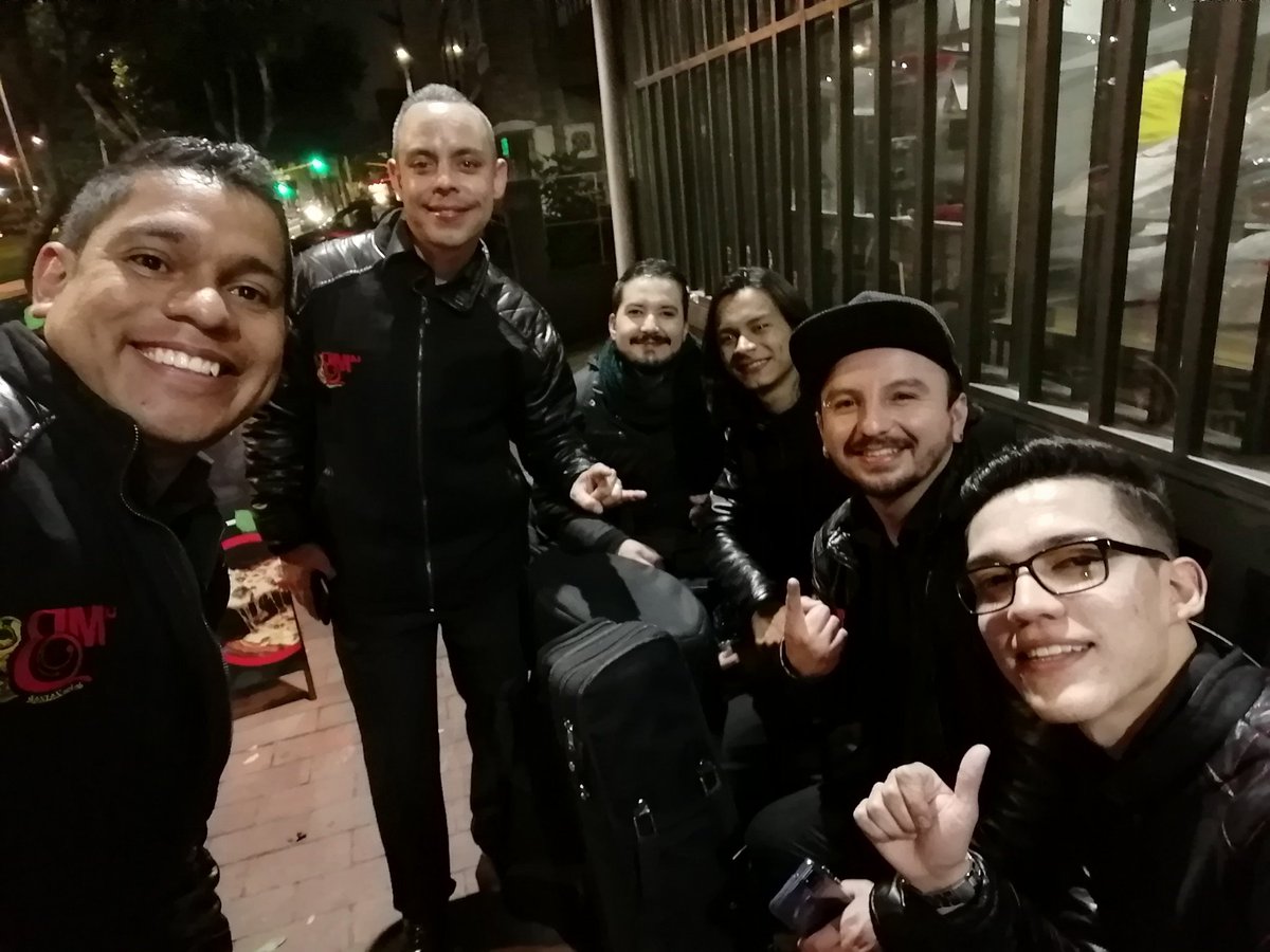 LatinCampos's tweet photo. Listos pa'l Show con @bandamboficial

@emerssonramirez
@CPMusic_1 https://t.co/GcQKW8jJ1T