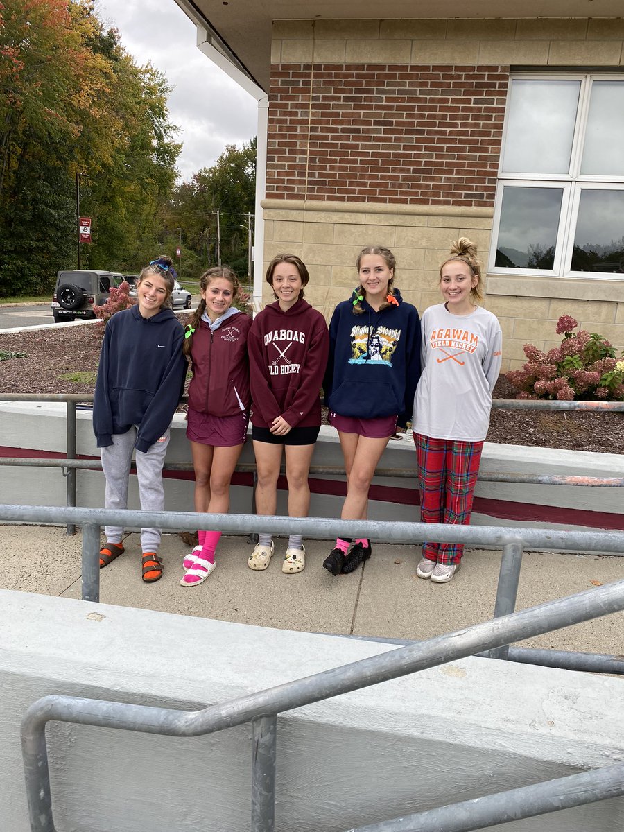 QuaboagFH's tweet photo. Not only a fantastic game with @AgawamFHockey but also a wonderful time enjoying food with friends!  THIS is what #fieldhockey is about!  Best of luck AHS!  You rock!  @USAFieldHockey @NFHCA @MIAA033 @sbryantMIAA https://t.co/x6CqCjTES2