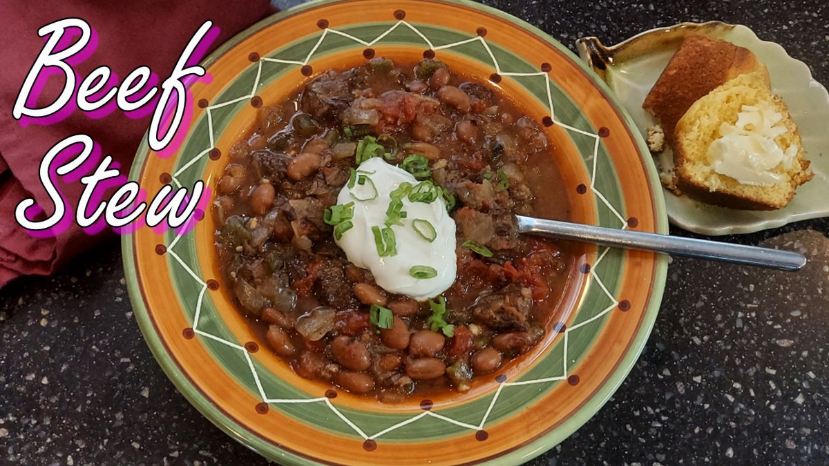 BestBitesForevr's tweet photo. This beef stew recipe with green chilies and pinto beans gives a southwest flair to traditional beef stew. https://t.co/CIC5gbf5QL

#stew #beefstew #recipes #recipe #fallrecipes #soupseason #soup #eatclean https://t.co/ftvyzx3vwj