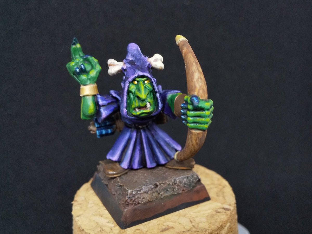 thuncyan's tweet photo. ジャンク品で手に入れた商品名すらわからないゴブリン君。
#ウォーハンマー　#warhammer 
#goblin #木目 https://t.co/2OwhGTzImD