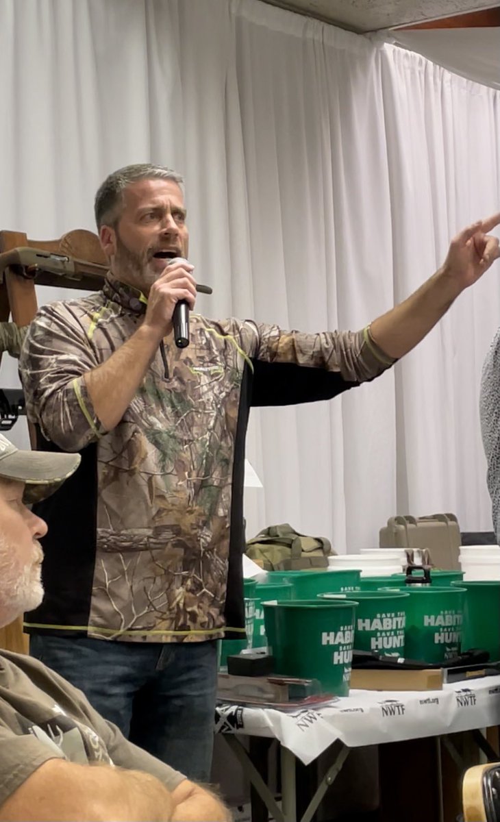 Great time being the auctioneer for the <a href="/NWTF_official/">The National Wild Turkey Federation</a> banquet in Monticello tonight! Great crowd, great food, great bids! <a href="/ShellyWyman/">Shelly Wyman</a> <a href="/joe_joehunter1/">Joe Martino</a> <a href="/tracymartino/">Tracy Martino</a>