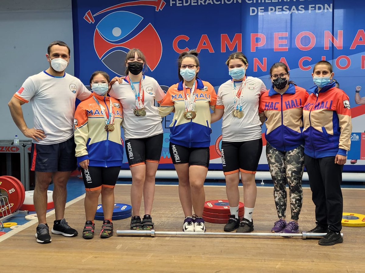 PesasMachali's tweet photo. 16 medallas de oro 🥇, 4 plata 🥈 y 4 bronces 🥉 en el día de hoy. Nacional sub15 y sub17 de @fechipe_chile  arriba #TeamOhiggins 🇨🇱 y #PromesasChile @MindepOHiggins https://t.co/KeFoKD1k2q