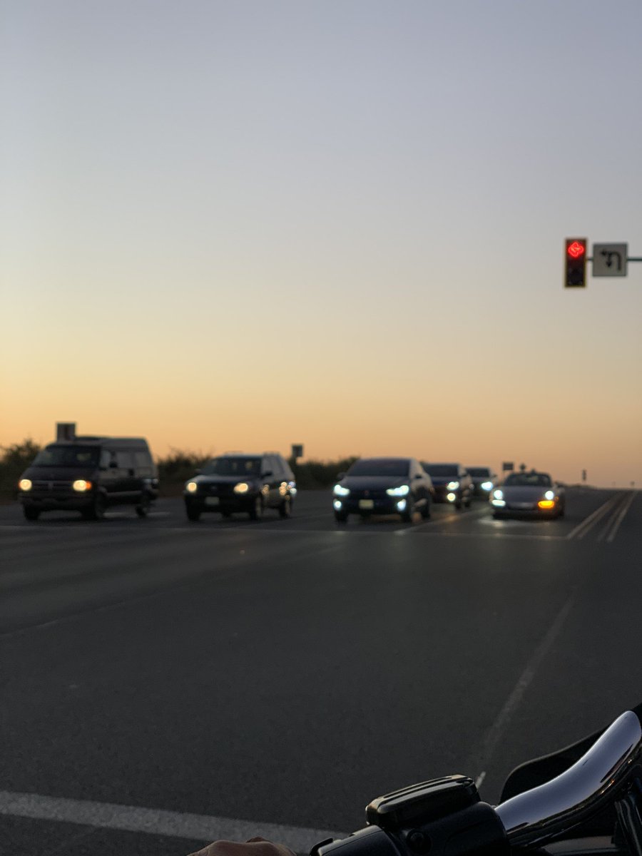 Mrs_LMP's tweet image. Sometimes you just gotta put more 🙏🏻♥️ out there, for more to come your way. #sunset #justthoughts