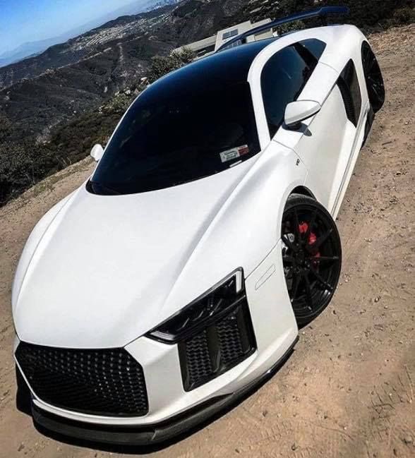 AUDI R8 🤍