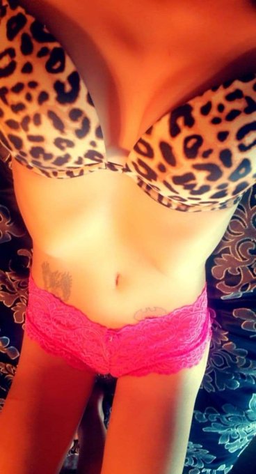 Retweet my post and receive a short clip of me pleasuring myself 💋😘💋 https://t.co/dFeYygCGKm<a href="/tag/manyvids"class="tags"><span>#manyvids</span></a>