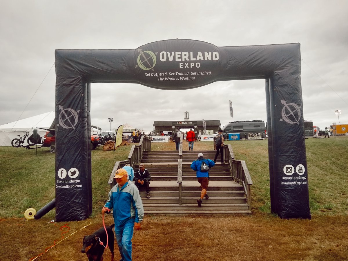 devilsroadfilm's tweet photo. Good times @OverlandExpo! Thanks for having us and for screening #devilsroadfilm, and a shout out and thank you to Scott Bruce, brother of producer Todd Bruce and head of the Aviation Detachment (i.e., the pilot responsible for giving us aerial views of Baja) for representing us! https://t.co/H7abkYi4A6