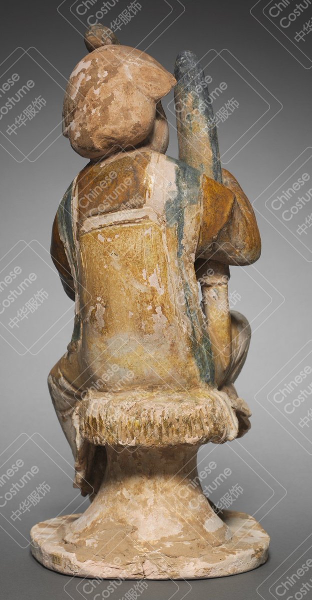 Harpist
c.mid 700s; Tang dynasty (618-907)
Cleveland Museum of Art 

#中华服饰
#汉服
#Chinese_hanfu_challenge 
#ChineseCostume
#ChineseArt