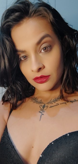 Boa noite amores ❤️ https://t.co/qlpxaKmQ1Y<a href="/tag/summer"class="tags"><span>#summer</span></a><a href="/tag/party"class="tags"><span>#party</span></a>